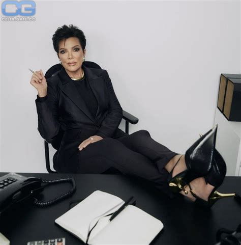 kris jenner nudes|Kris Jenner nude pictures, onlyfans leaks, playboy photos, sex。